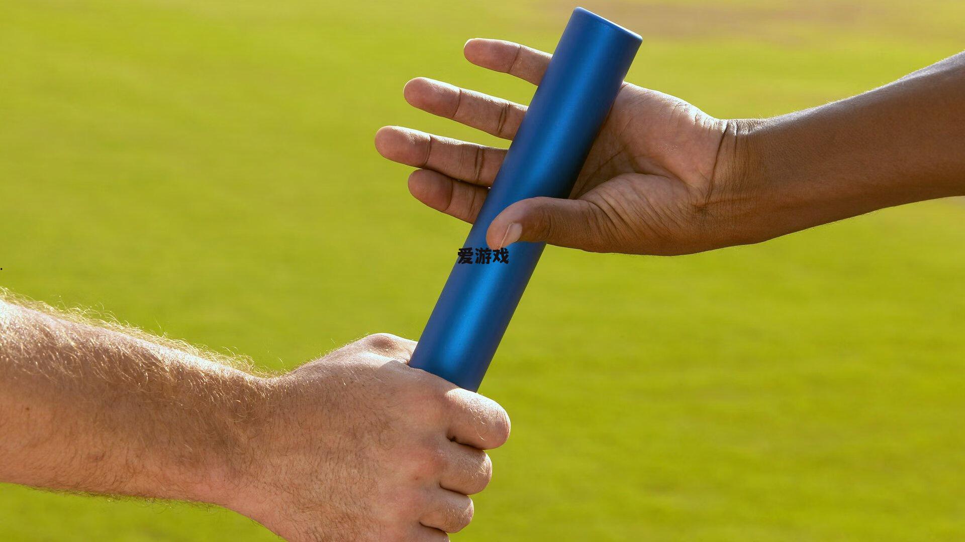 杨瀚森连续晃肩勾手惊艳全场，中国男篮新星展现内线艺术